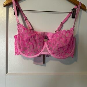 NWT Savage X Fenty Savage Not Sorry Unlined Lace Balconette Bra